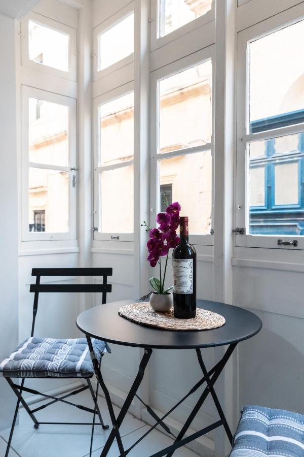 Modern Central 2Br Flat In Valletta By Arcobnb Екстериор снимка