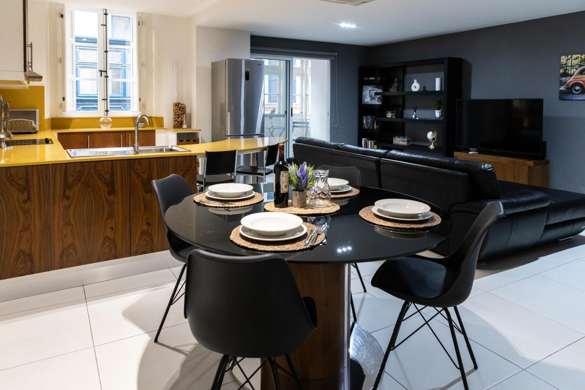 Modern Central 2Br Flat In Valletta By Arcobnb Екстериор снимка