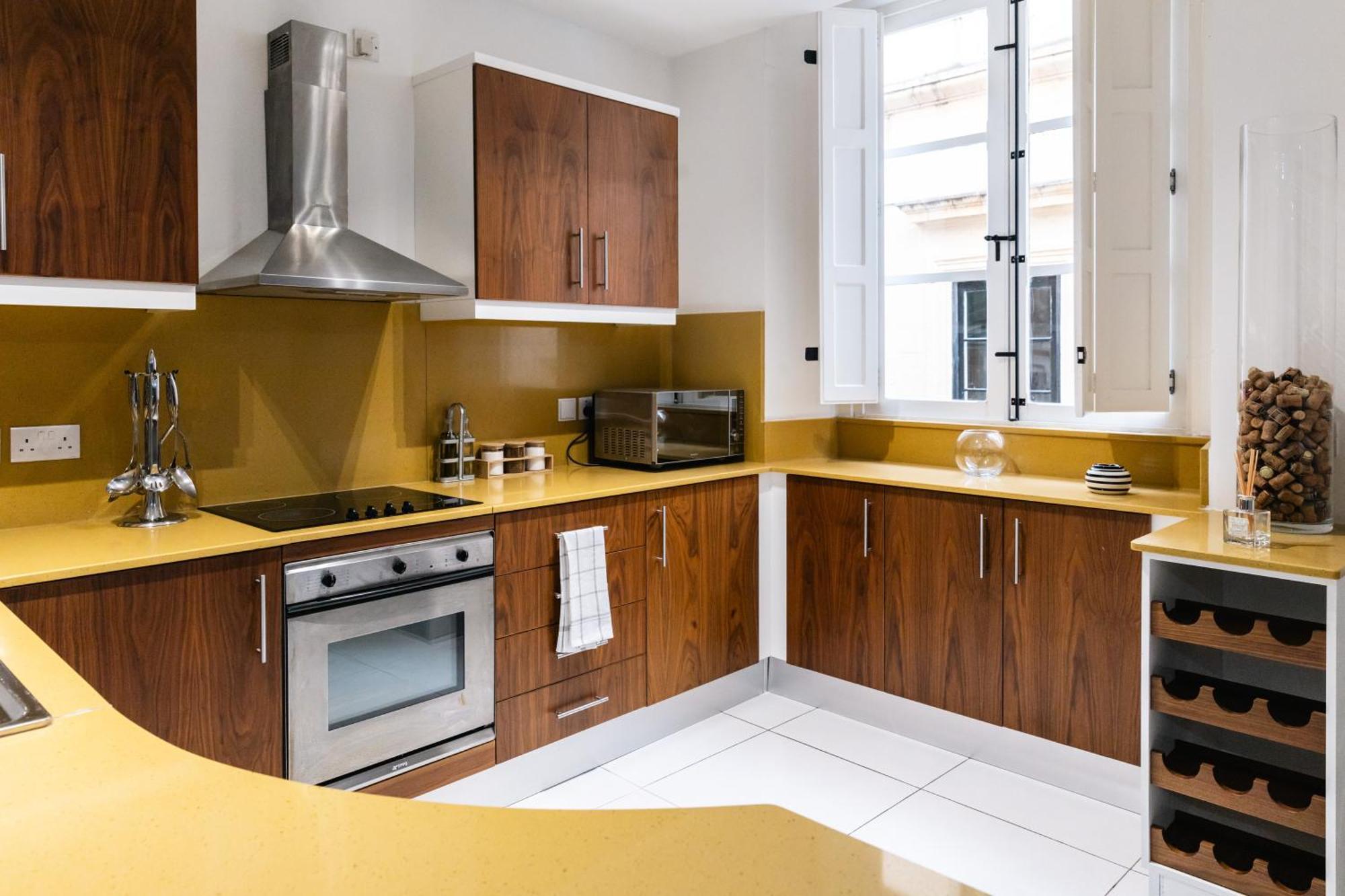 Modern Central 2Br Flat In Valletta By Arcobnb Екстериор снимка
